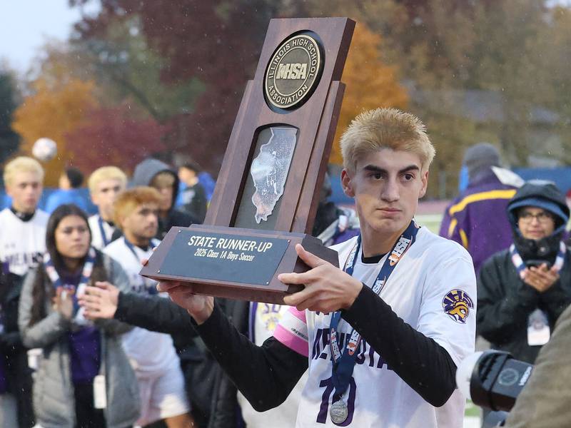 Mendota rallies to tie, but comes up short in IHSA Class 1A state championship game