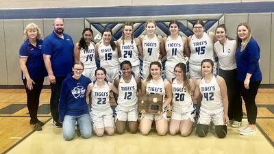 Girls basketball: Leaving no doubts this time; Princeton runs away from E-P to capture Holiday Tournament title