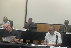 Drive-thru chicken restaurant near smoothie cafe in DeKalb gets favorable nod from commission