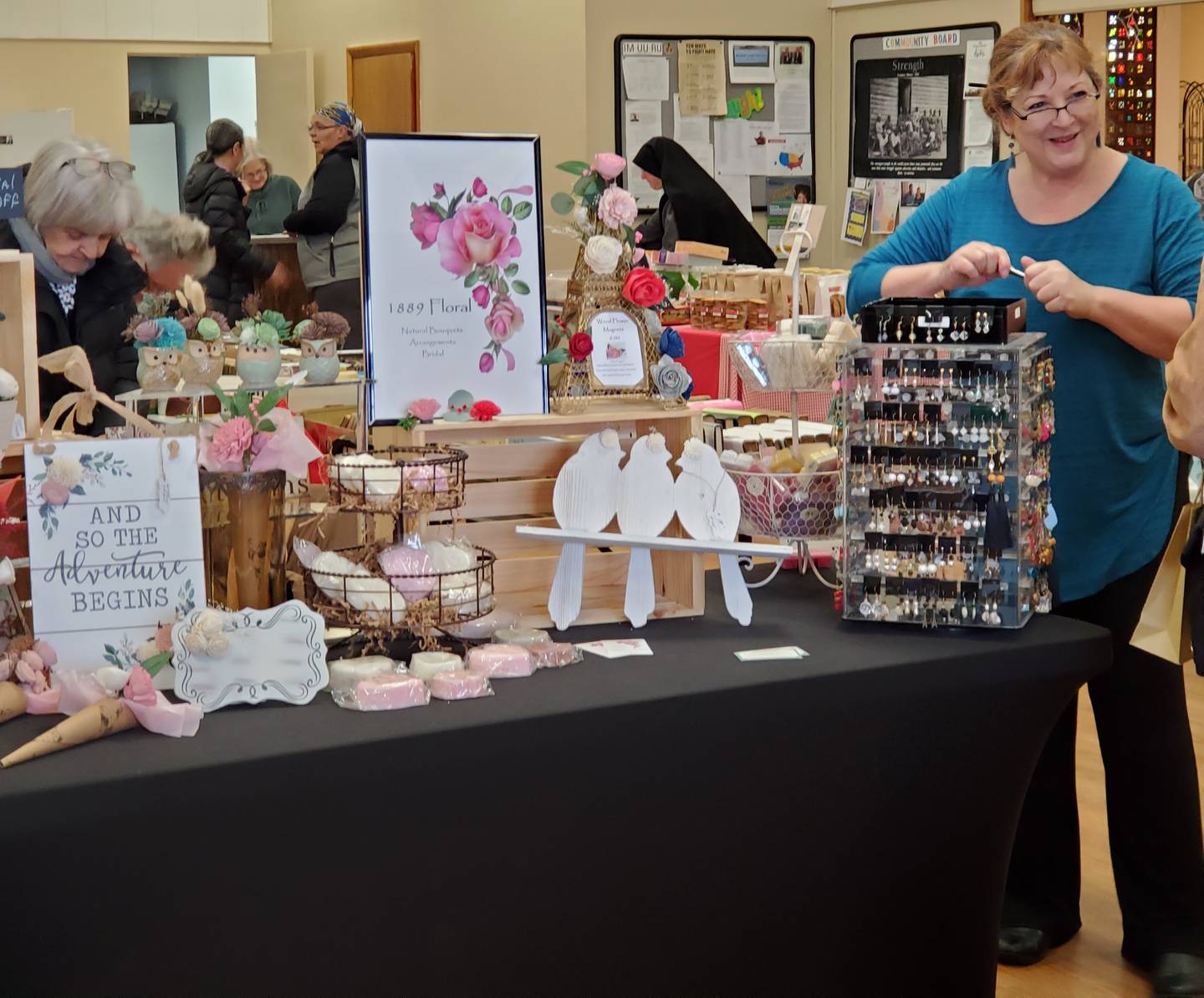 Vendors at the Unitarian Universalist Fellowship of DeKalb's annual farmers' market