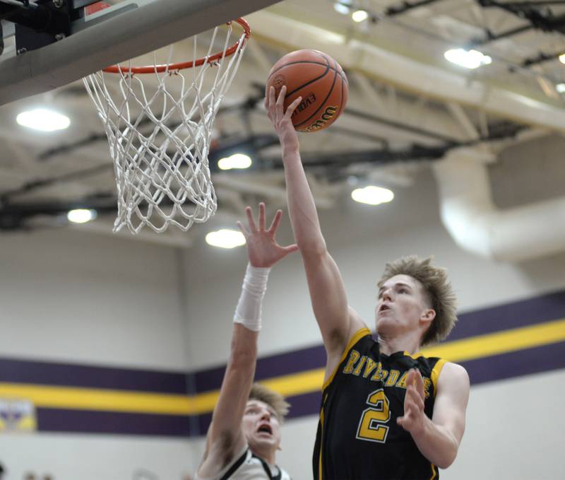 Riverdale's Jake Willems (2) lays the ball in the basket for two points at the 2A Mendota Sectional on Wednesday, Feb. 28, 2024.