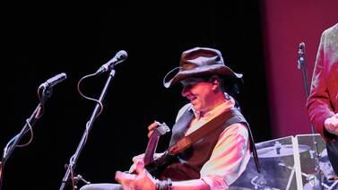 Neil Diamond, Eagles tributes to headliner DeKalb’s Egyptian Theatre Valentine’s Day weekend