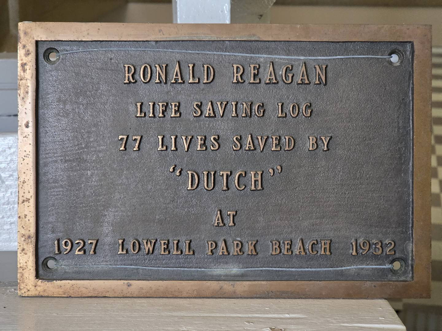 This plaque, without the famous log, is on display at the Loveland Museum in Dixon.