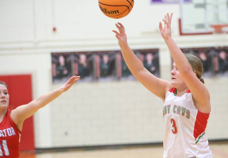 L-P's Emma Jereb shoots a jump shot over Streator's Ava Gwaltney on Tuesday, Jan. 28, 2025 in Sellett Gymnasium at L-P High School.