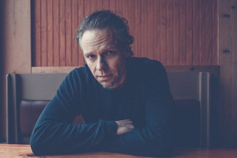 A Christian recording artist who nearly lost his life passing through the Illinois Valley more than 20 years ago will perform Tuesday at a La Salle Church.