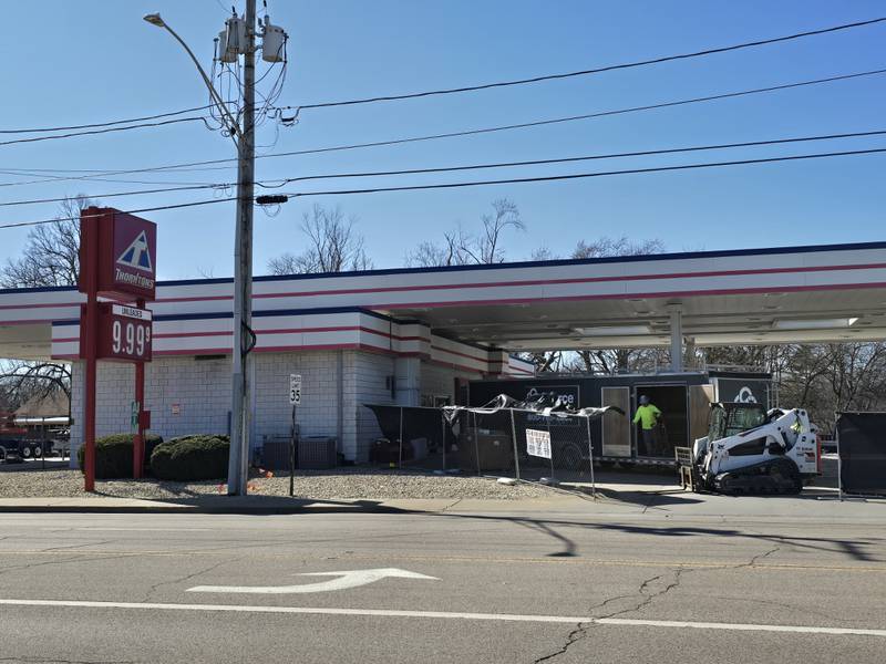 Thornton’s, 1810 N. Bloomington St., in Streator closed Monday to begin renovations.