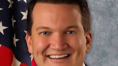 Chesney invites families to honor veteran loved ones in Illinois Capitol Rotunda display