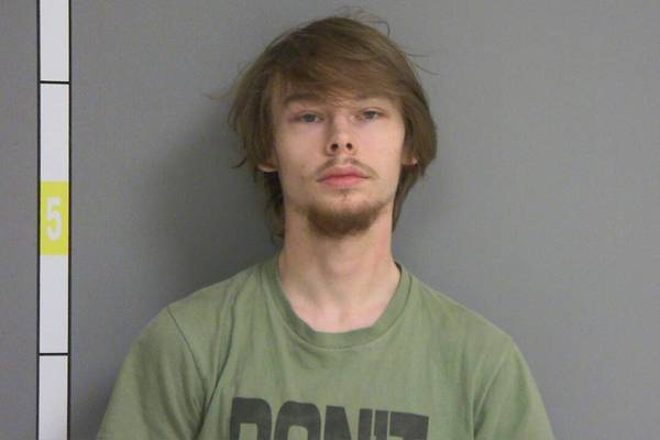 Streator man held for loaded gun, silencer