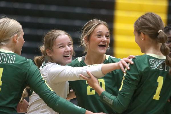 Bobbi Wire, Sahara Okirika lift Crystal Lake South to sweep against Crystal Lake Central