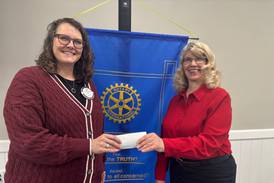 Rock Falls Rotary donates to 2 holiday organizations