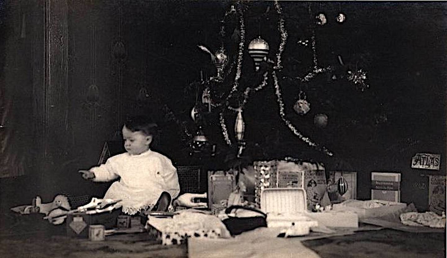 The William Miller family of Union celebrates Christmas in 1915.