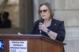 Hands Around the Courthouse – a child abuse awareness event – set for April 10 in Dixon