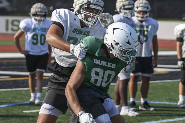 Photos: York football takes to practice field