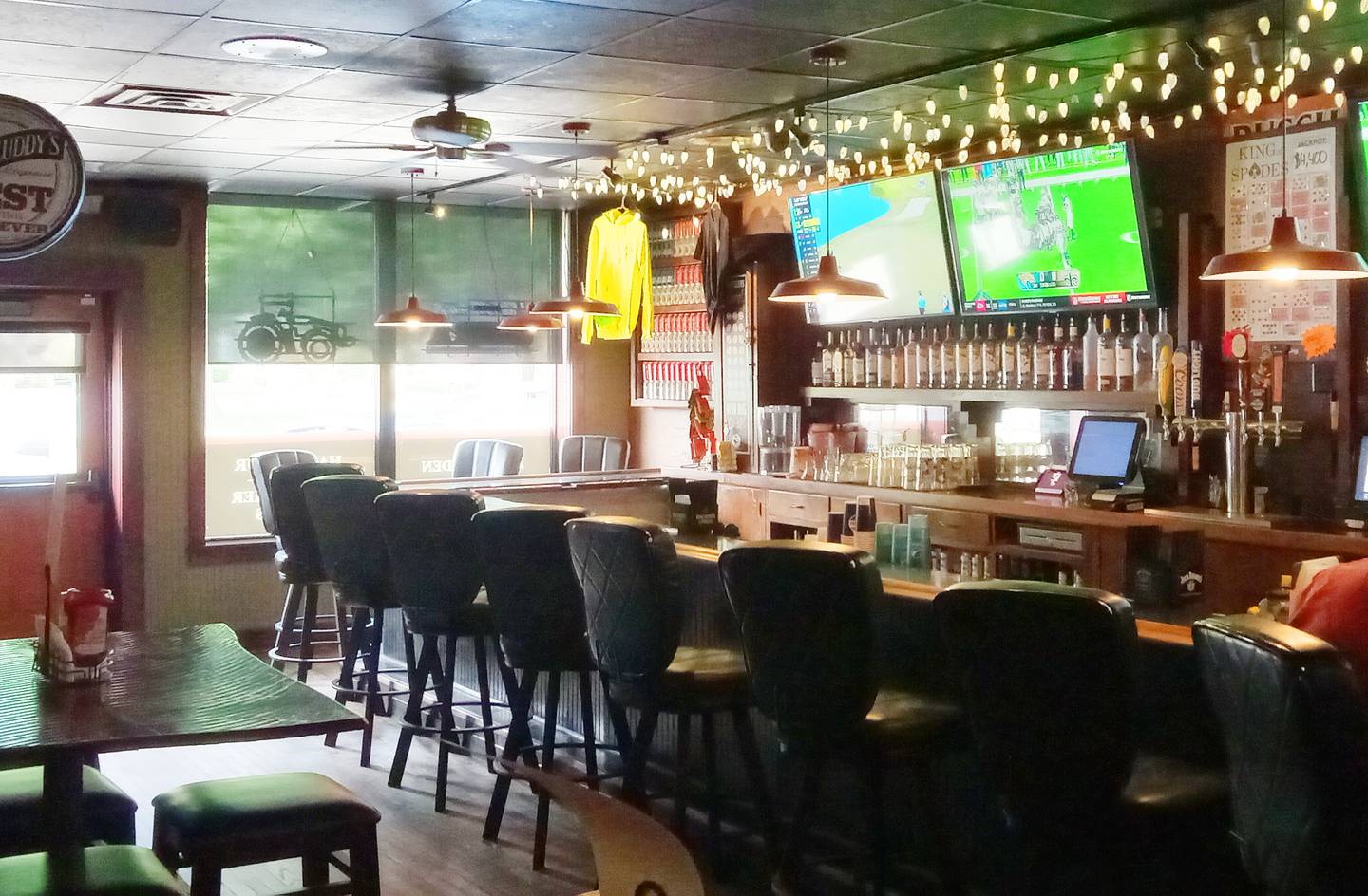 The Idle Hour keeps Mount Morris lively with food, drinks and fun.