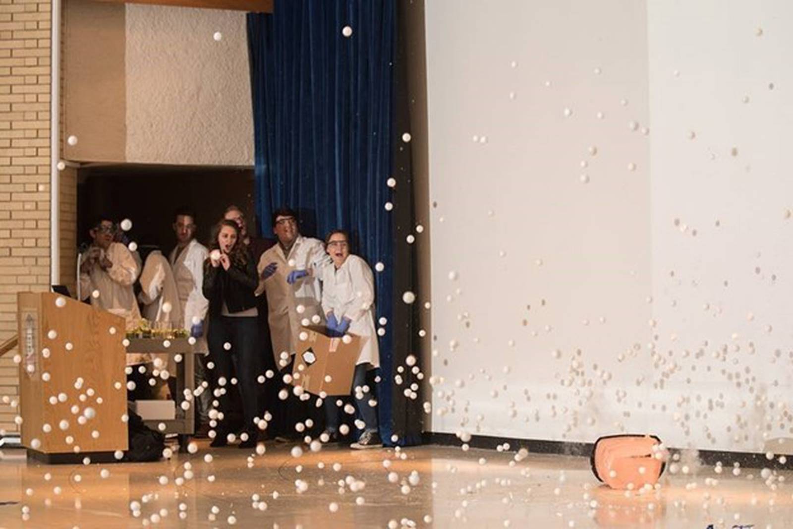 NIU Chemistry Club s Chem Demo Night Set For April 8 Shaw Local