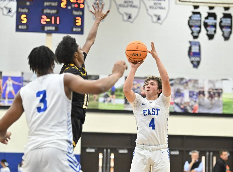 Lincoln-Way East's Evan Riiff (4) shoots a jump shot during a conference game against Andrew on Wednesday, Dec. 04, 2024, at Frankfort.