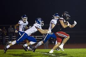 Newman’s defense leads Comets to win over Erie-Prophetstown