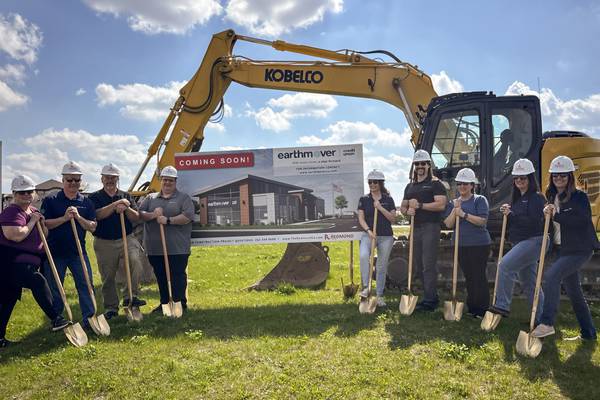 Earthmover Credit Union breaks ground on Romeoville branch
