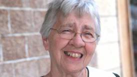 Obendorf: Pictures, artifacts and a letter for the time capsule