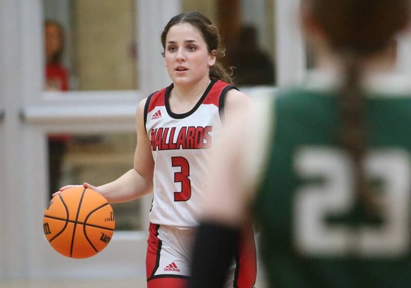 Henry-Senachwine's Lauren Harbison dribbles the ball up the floor against St. Bede on Thursday, Jan. 30, 2025 at Henry-Senachwine High School.