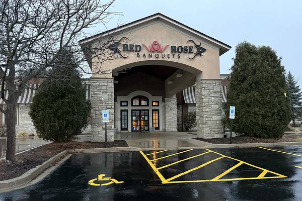 Former Bulldog Ale House in McHenry soon to reopen as Red Roses Banquets 