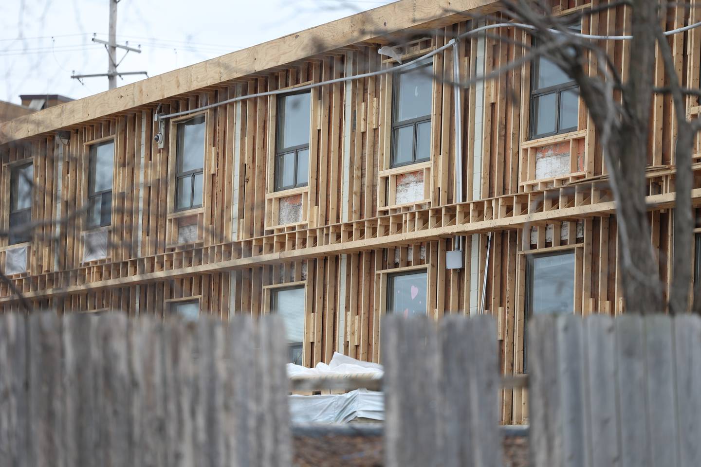 Stepping Stones plans to build apartments that could house seven women who could live with their children while getting treatment for drug or alcohol addictions.