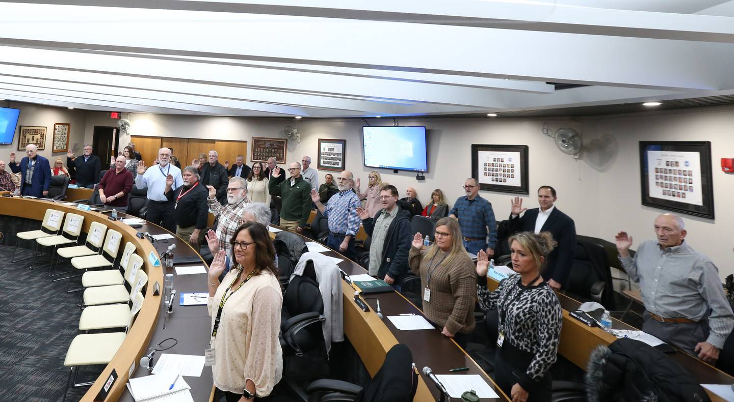 La Salle County Board members are sworn in on Monday, Dec. 5, 2022 at the La Salle County Government Complex in Ottawa.