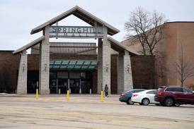 Carpentersville buys former Kohl’s building at Spring Hill Mall for $2 million