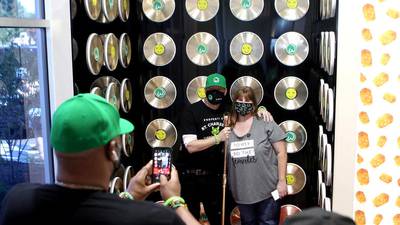 Long lines greet opening of Wahlburgers restaurant