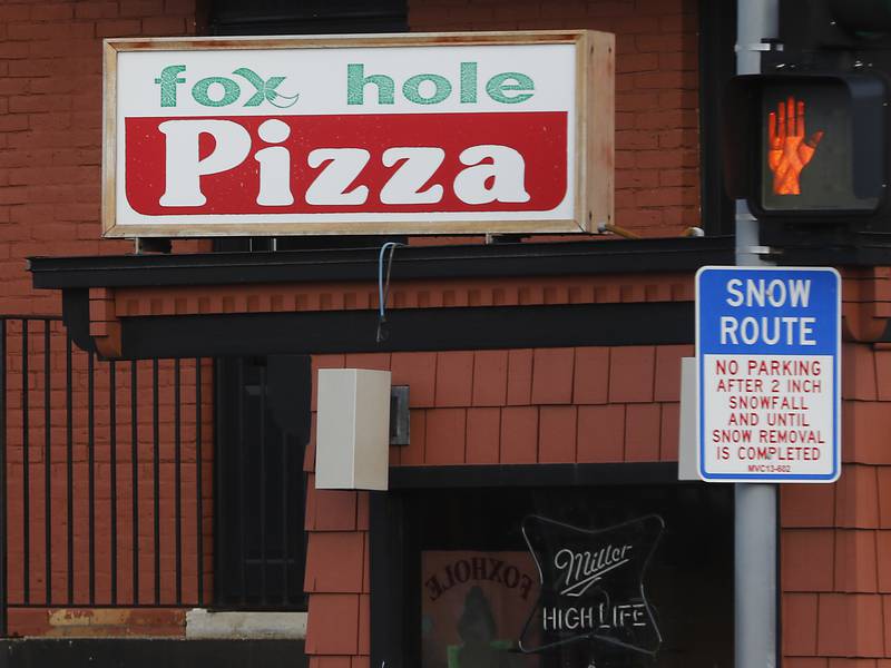 McHenry’s Foxhole Pizza and Pub set to reopen with new management