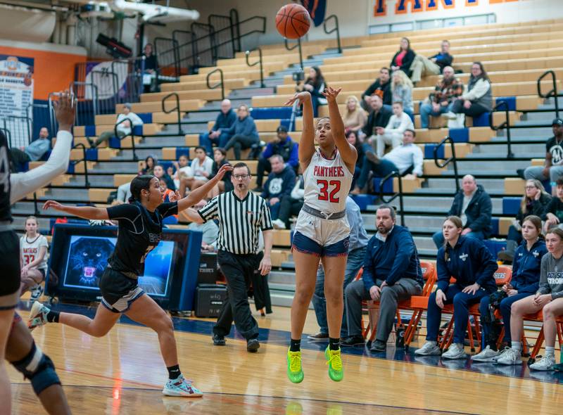 Photos Oswego vs. Oswego East girls varsity basketball Shaw Local