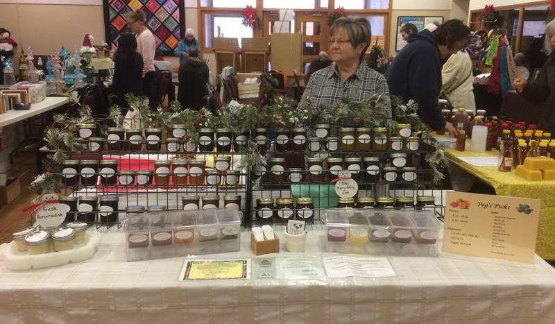 Vendors at the Unitarian Universalist Fellowship of DeKalb's annual farmers' market