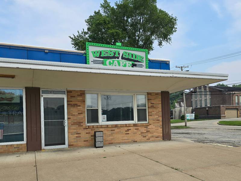 Streator locals to reopen West Side Cafe