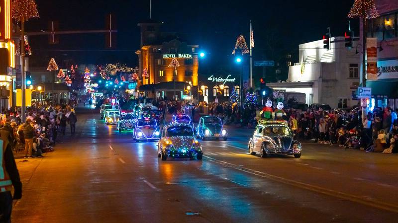 VW Vocho Club of Chicago received Best of Show in the St. Charles Electric Christmas Parade.