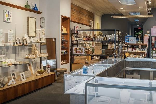 Get engaged with Sasso Jewelry