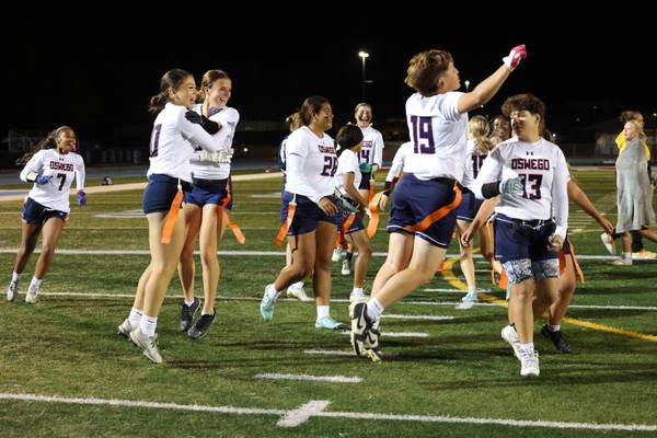 Jazmin Hurston’s late pick seals Oswego’s regional win over Joliet West