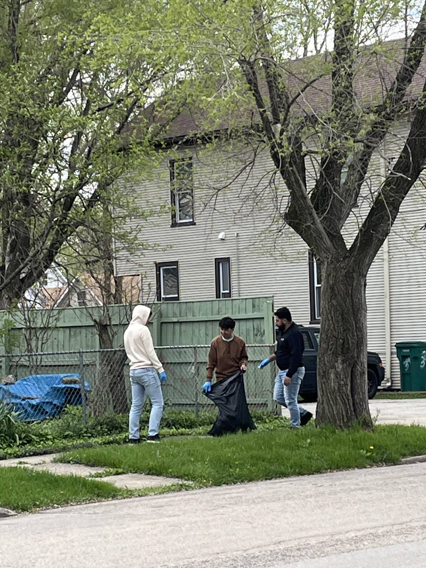 The Bicentennial Bluffs Neighborhood Association in Joliet is seeking volunteers for its 9th annual spring community cleanup and bake sale on May 31.