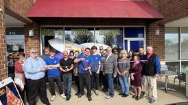Plano’s Planet Pizza marks expansion with new arcade with ribbon-cutting