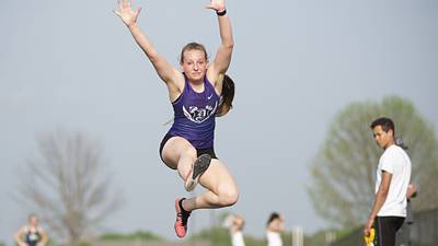 Photos: 2A girls sectional in Geneseo