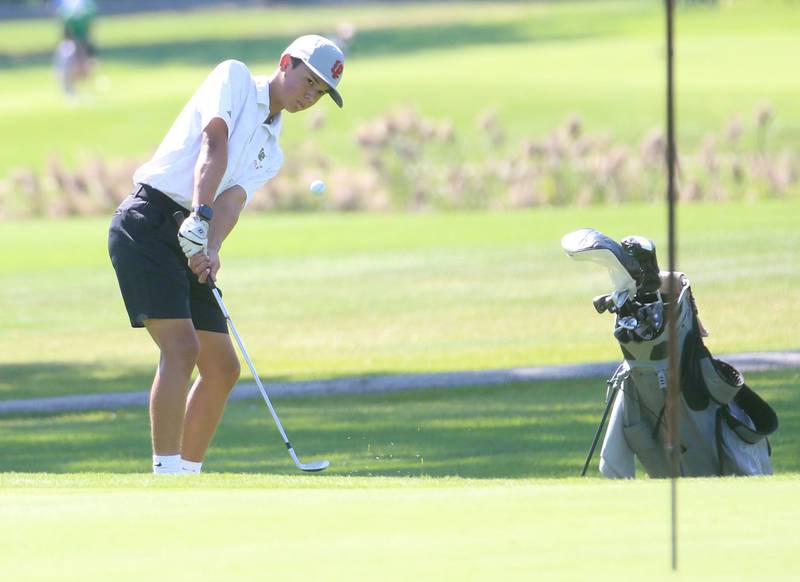 L-P's Geno Arugubright puts during the Pirate Invitational on Monday, Sept. 15, 2025 at Deer Park Golf Club in Oglesby.