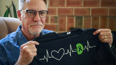 Woodridge man donates his kidney to help former neighbor’s son