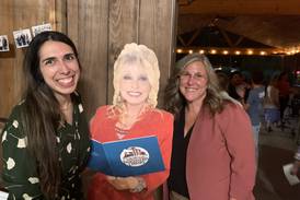 Dolly Parton library lands in Kankakee County