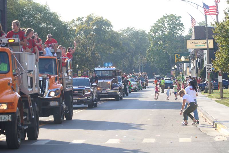 The  L-P homecoming parade moves along Route U.S. 6 on Thuesday, Oct. 2, 2025 downtown Peru.