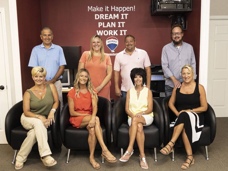 Eight RE/MAX Ultimate Professionals recently received America’s Best awards. They are, front row (from left): Susie Scheuber, Sarah Toso, Dawn Dause, Sue Jeziorski, and back row: Glenn Sharp,Sara Wittchen, Steve Jeziorski.