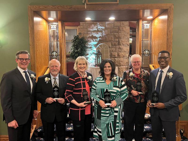 Joliet Catholic Academy - Joliet Catholic Academy Names Six Alumni To Hall Of Champions