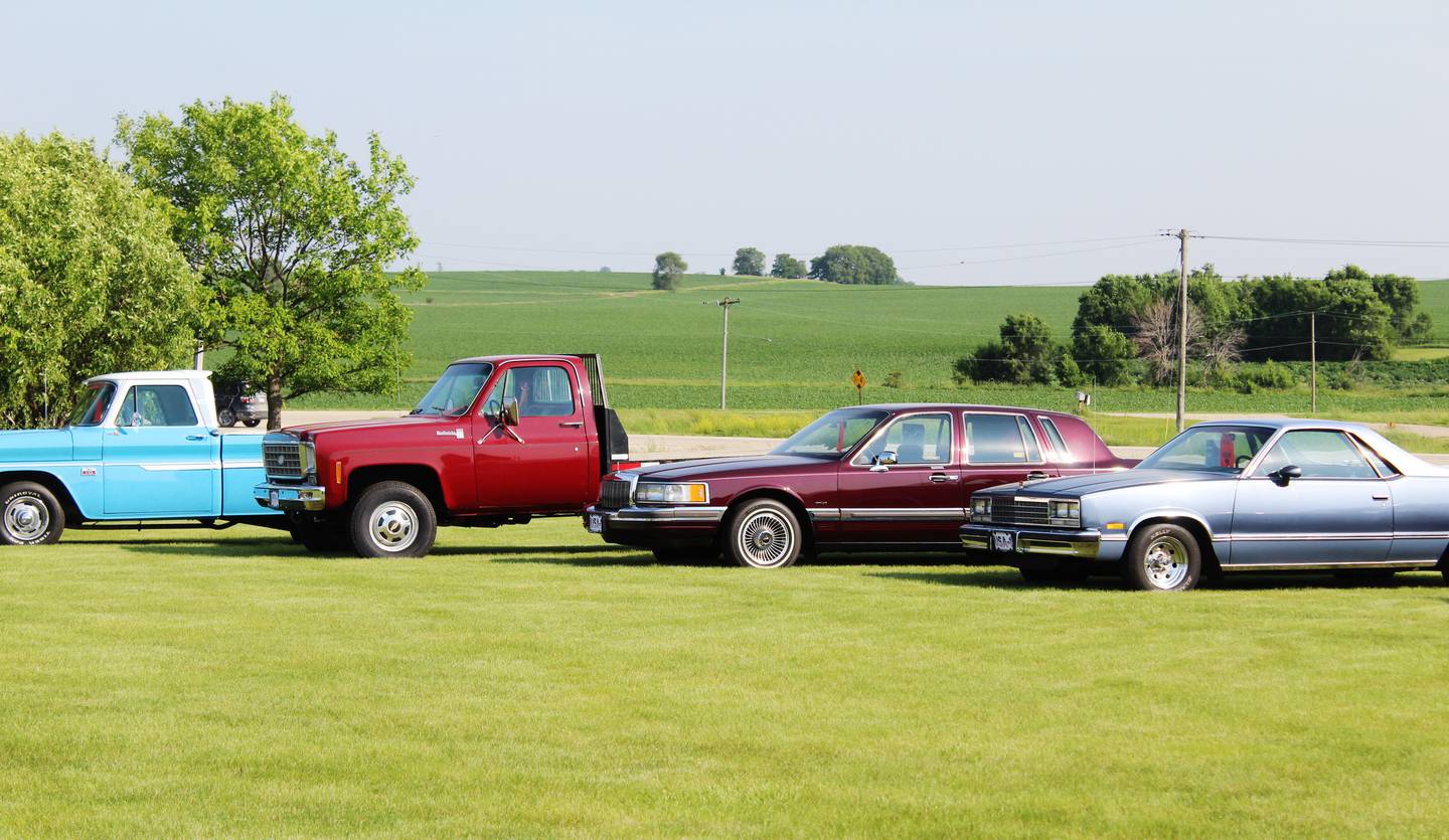 From generations ago to just a few decades ago, AutoSmart's inventory of classic cars in Freeport has what buyers are looking for to supplement their everyday vehicles and create conversation pieces.