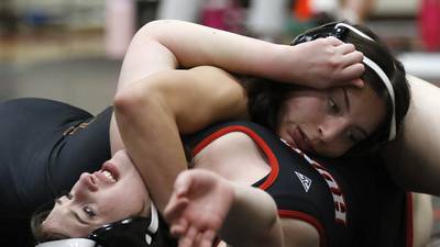 Morris pushes through, sweeps DeKalb, Huntley at Huntley Quad 