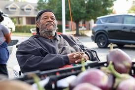 Far from finished: ‘Waving Farmer John’ to help end 27th Kankakee market season
