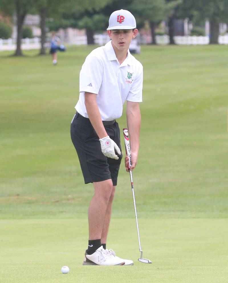 L-P's Dominic Bidasio, puts on the one hole during the Streator Bulldog Invitational on Monday, Aug. 25, 2025 at Eastwood Golf Course in Streator.