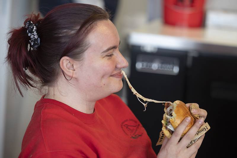 What more do you need to know about Kendall Cheshier’s bacon cheeseburger at Flynnie’s Kitchen on Monday, Feb. 24, 2025?